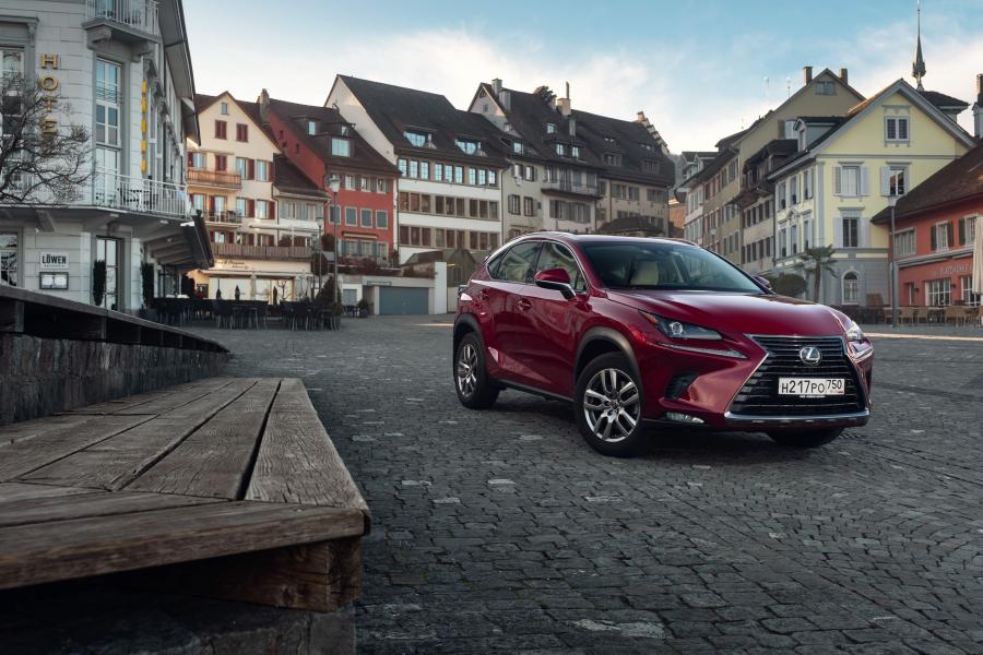  Lexus NX200 2018 года  (CIS) (фото 24 из 43)